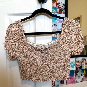 Aerie Floral Cropped Ruched Puffed Sleeves Top